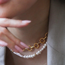 Load image into Gallery viewer, Dania Necklace